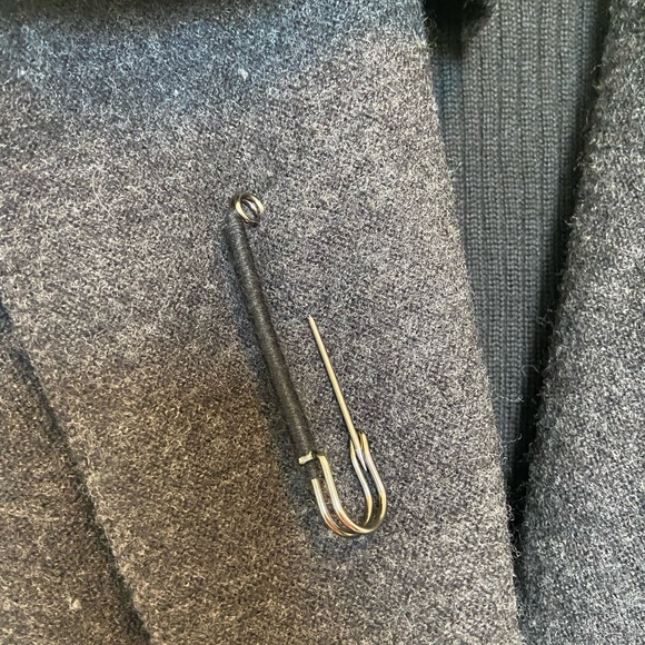 Grey and black sweater size large. - Picture 3 of 4